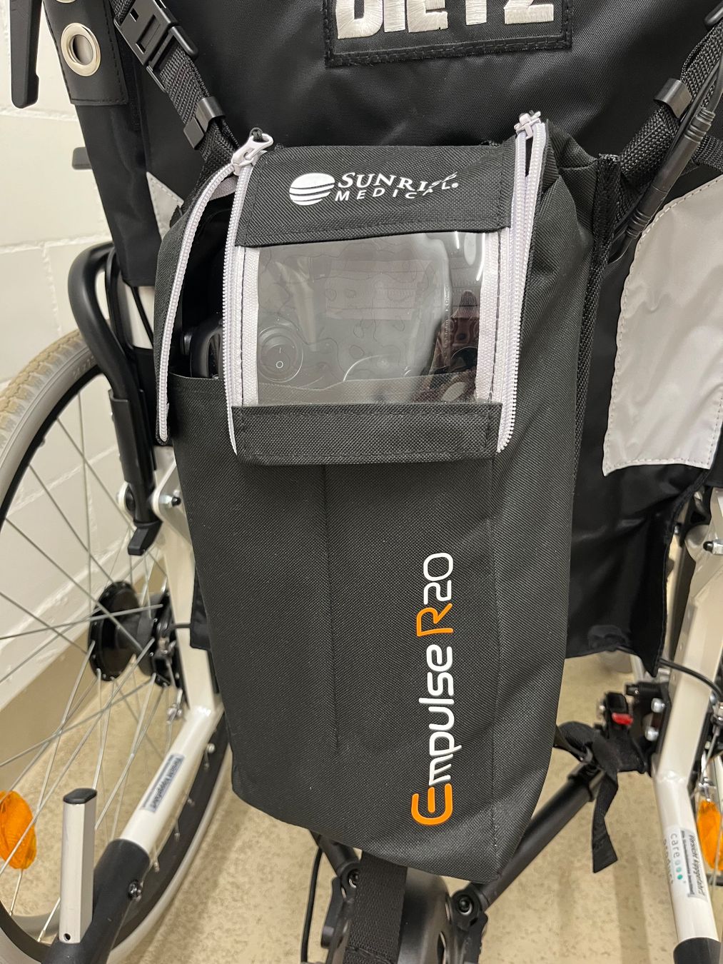 Rollstühle: Rollstuhl Dietz Caneo S mit Schiebehilfe Empulse R20 – Gebraucht aus Zürich von Ichiban4 4