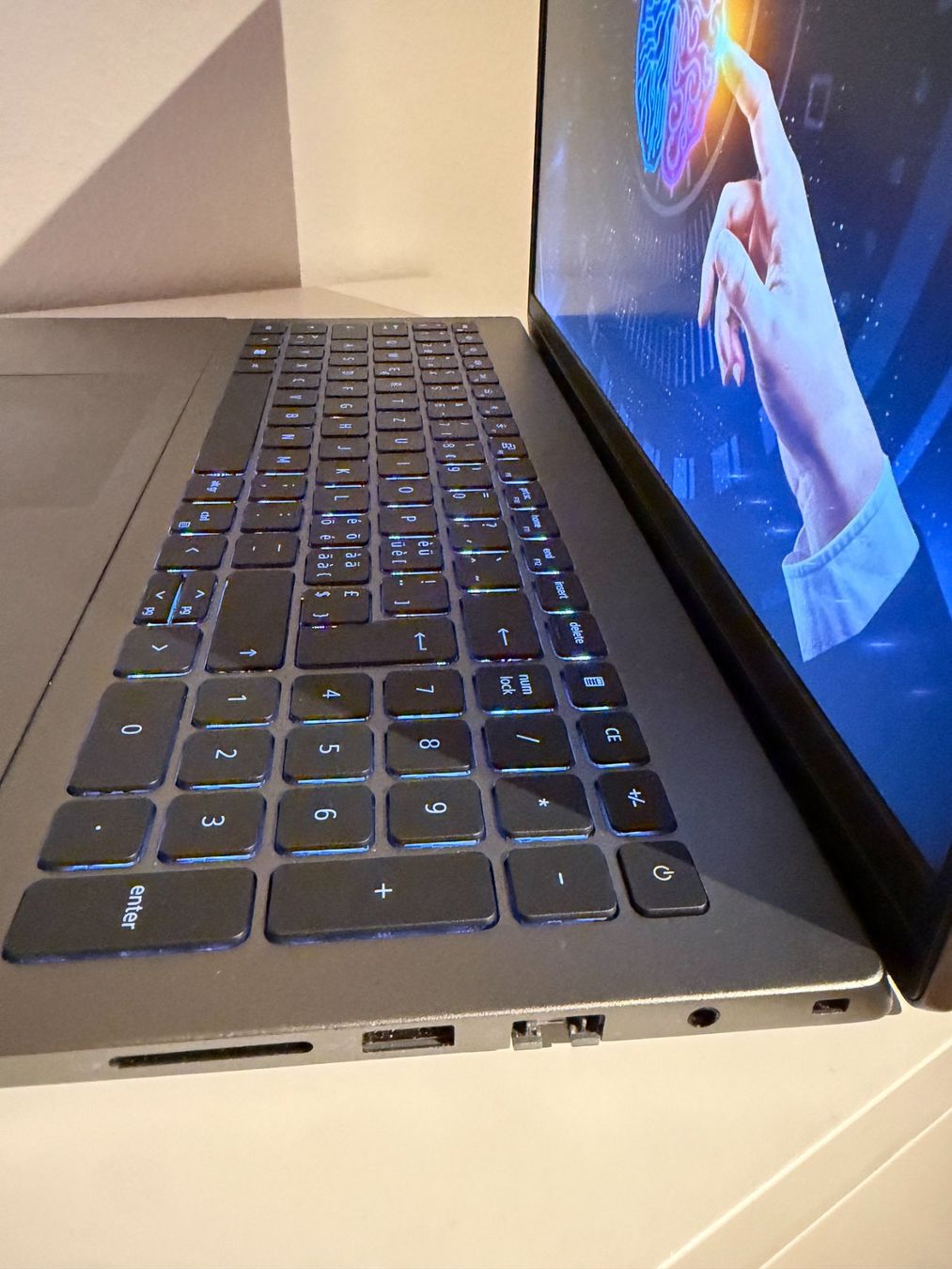 Dell Notebook: Dell Vostro 5620 (notebook 16'') – Usato da Greifensee venduto da tia_t2gz 3