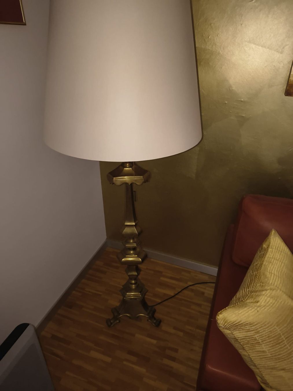 Lampen: Standleuchter Messing – Gebraucht aus Rorschacherberg von deb_j2wd 1