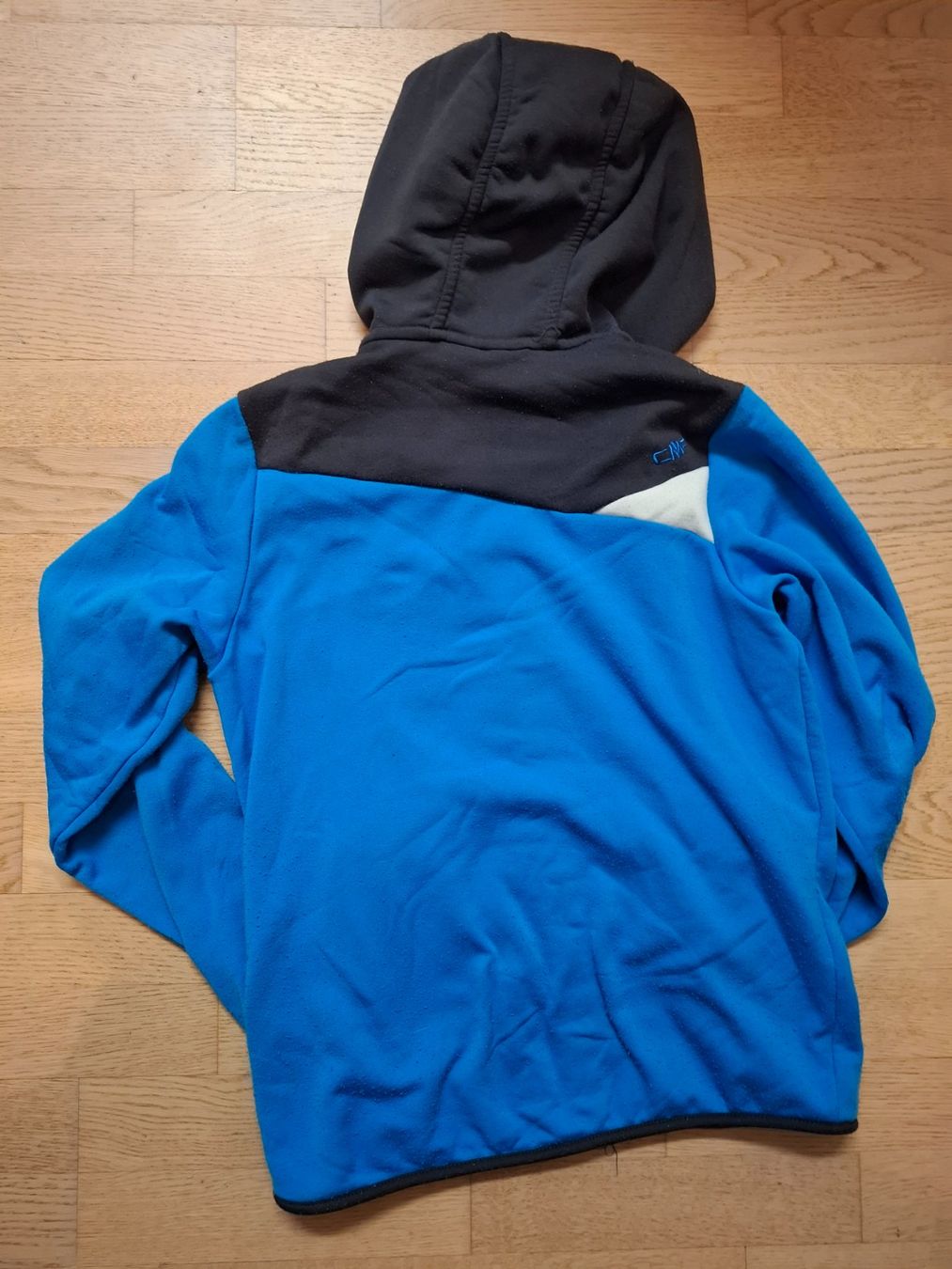 CMP Giacche: CMP Fleecejacke mit Kapuze, Gr..140 – Usato da Wolhusen venduto da Pindha05 1