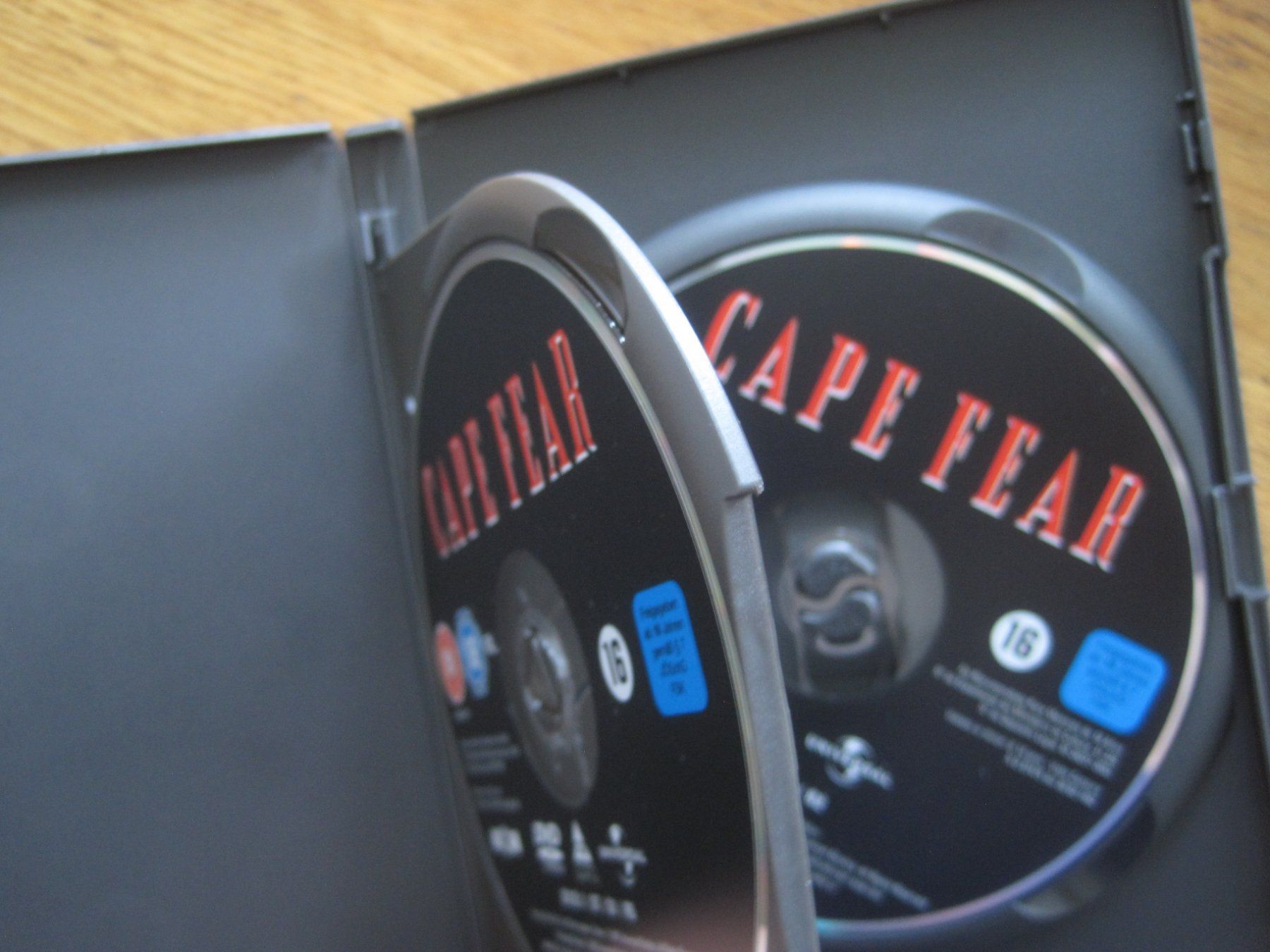 Tous les DVDs: Kap der Angst Robert De Niro Horror Thriller  DVD – D'occasion à Gossau SG par Noryflory 2
