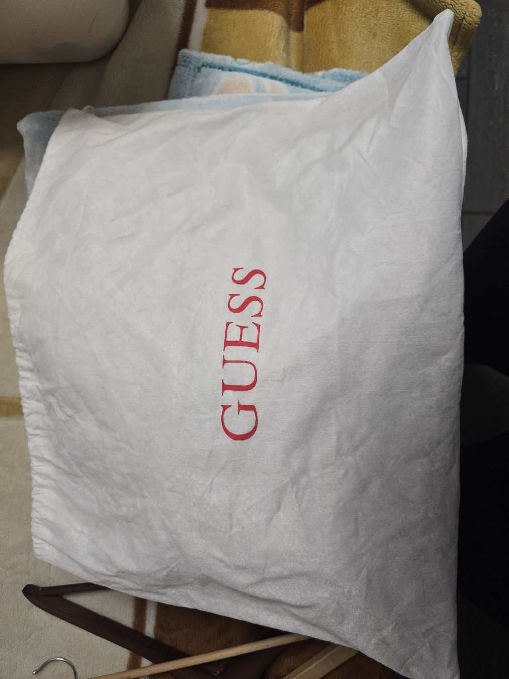 Guess Borse da donna: GUESS Tasche, klnigsblau, NEU – Nuovo e nell'imballaggio originale da Landquart venduto da eni444 4