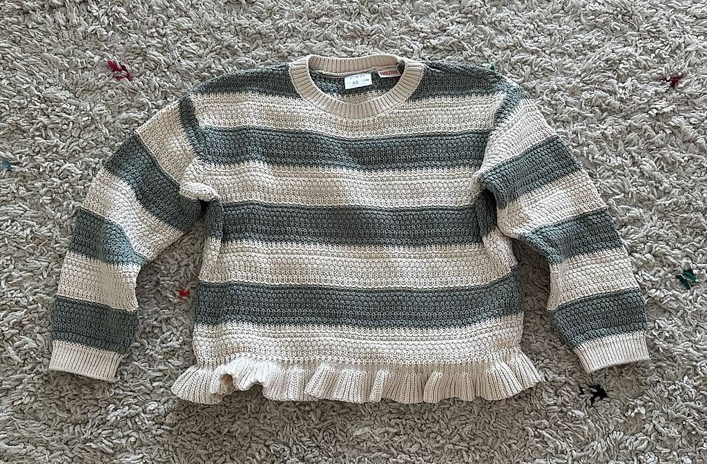 Lotti & Set di vestiti: Pull et pantalon cargoZara fille 5 ans  – Usato da Renens VD venduto da mary184