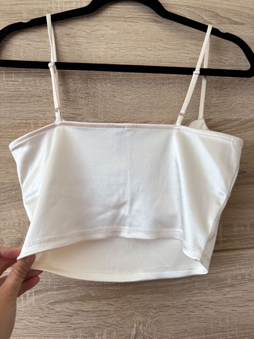 Tops: Crop top blanc cassé satiné – Gebraucht aus Montreux von Izapechee 4