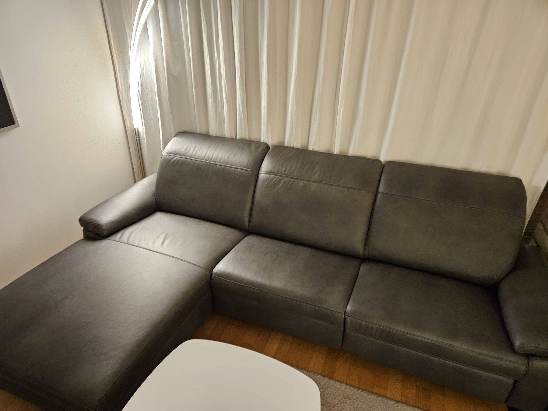 Livique Divani: Relax Sofa Move Livique Grau Leder – Usato da Baar venduto da phi_6xdh 4
