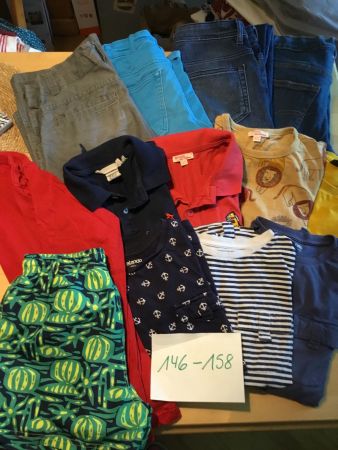 Kleiderpaket Buben/ Mädchen Größe 146- 158