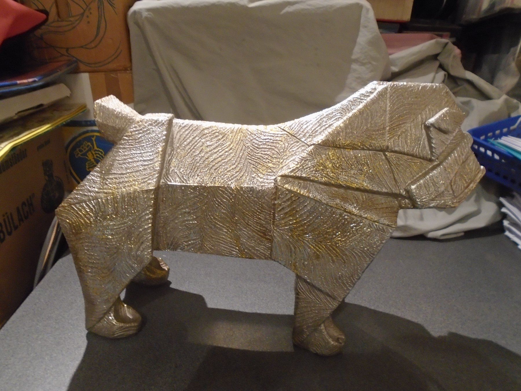 Figuren: Hund gold-/silberfarbig – Gebraucht aus Zürich von abraxas1291 1