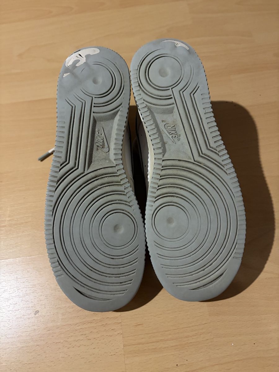 Nike Herrenschuhe: Air Force 1 Sneakers, Gr. 43 – Gebraucht aus Wallenwil von Rainbow45 4