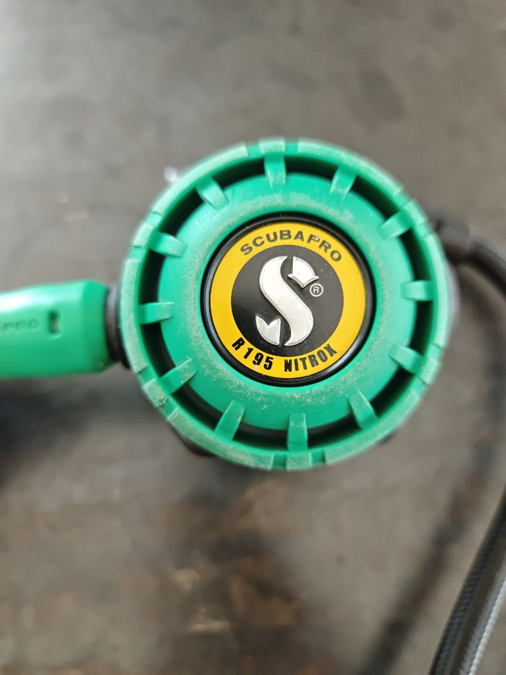 Scubapro Respiratori & Giubbotti: Second stage Scubapro R195 - Miflex – Usato da Zürich venduto da yhautier 1