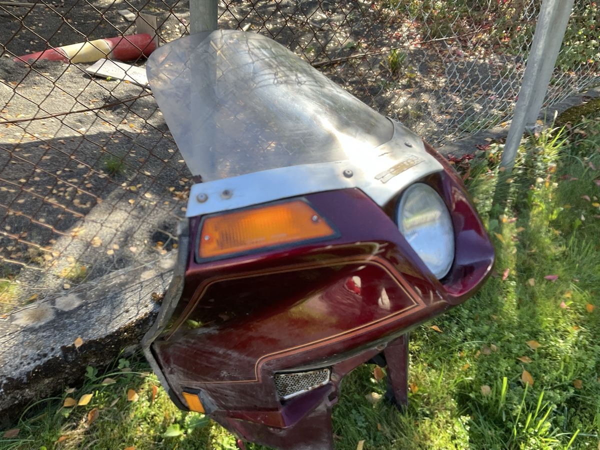 Honda Tutti i ricambio per moto: Verschalung Honda 650GL Silver Wing – Usato da Blausee Mitholz venduto da mic_jhr9