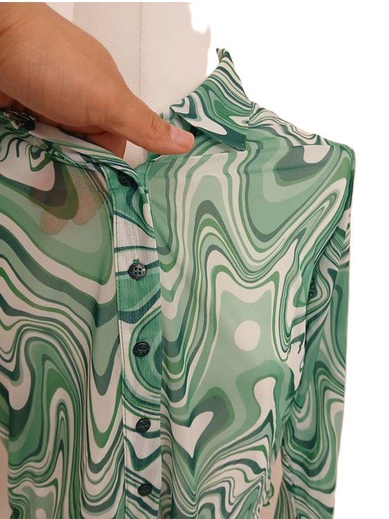 Camicette: Trendige Bluse grün gemustert Gr. L- transparent – Nuovo e nell'imballaggio originale da Glattbrugg venduto da majuska01 1
