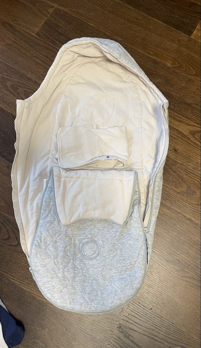 Bugaboo Wiegen & Stubenwagen: Bugaboo pram nest newborn insert – Neu (gemäss Beschreibung) aus Rüschlikon von Sukhi_H