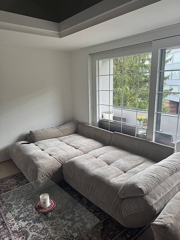 Mömax Sofas: Luxuriöses Sofa nur 6 Monate neu – Gebraucht aus Spreitenbach von adr_kw8c 1