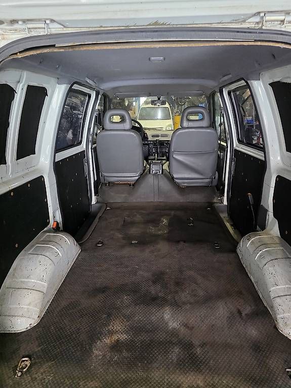 Automobili: Nissan Vanette E   2.3D – Usato da Cadenazzo venduto da LuismacchineSagl 4