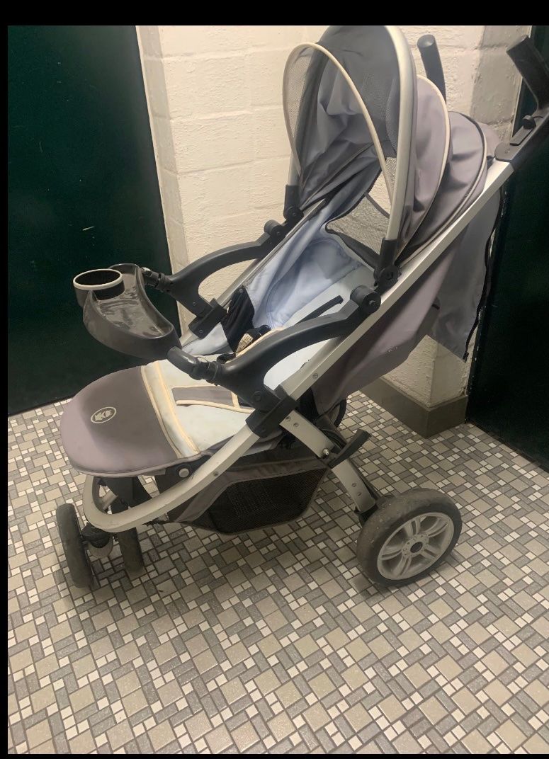 Kinderwagen: Kinderwagen – Gebraucht aus Kloten von Slavi5