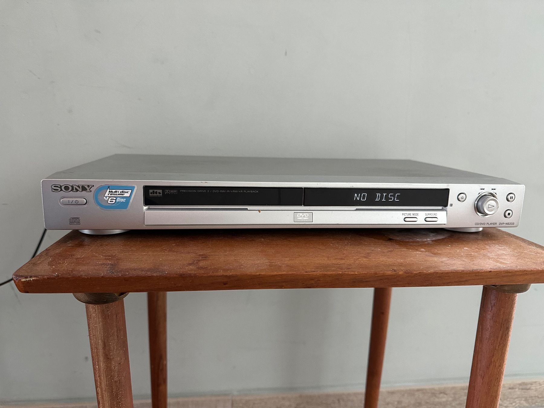 Alle DVDs: Sony recordable DVD player DVP-NS333 – Gebraucht aus Signy von HelloVeloCH
