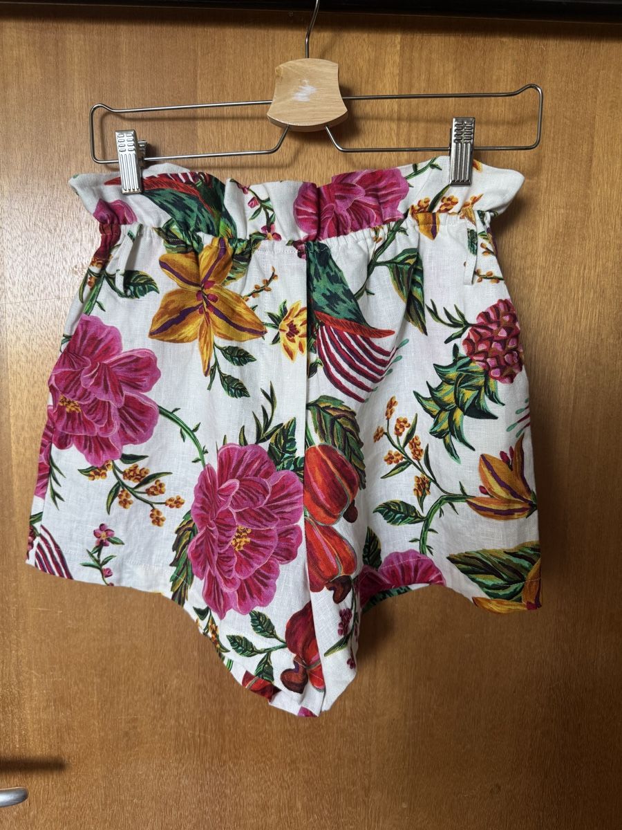 Farm Rio Pantaloni: Short farm Rio - t S – Nuovo e nell'imballaggio originale da Le Lignon venduto da mae_9hql 1