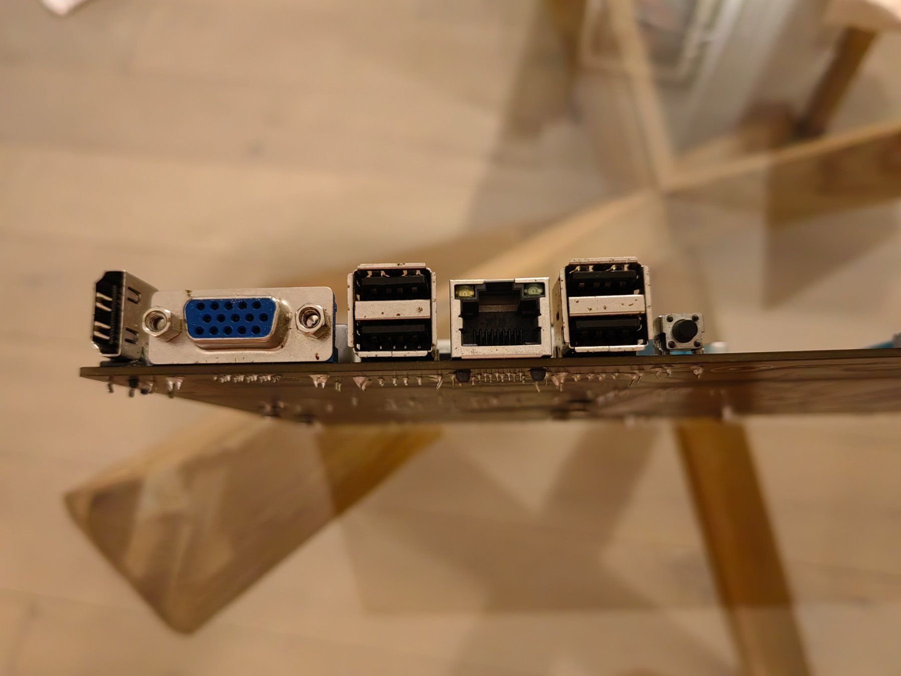 Schede madri: Mining Board mit Processor, RAM, und 8 PCI-E Steckplaetzen – Usato da Zürich venduto da yaoclemens 8