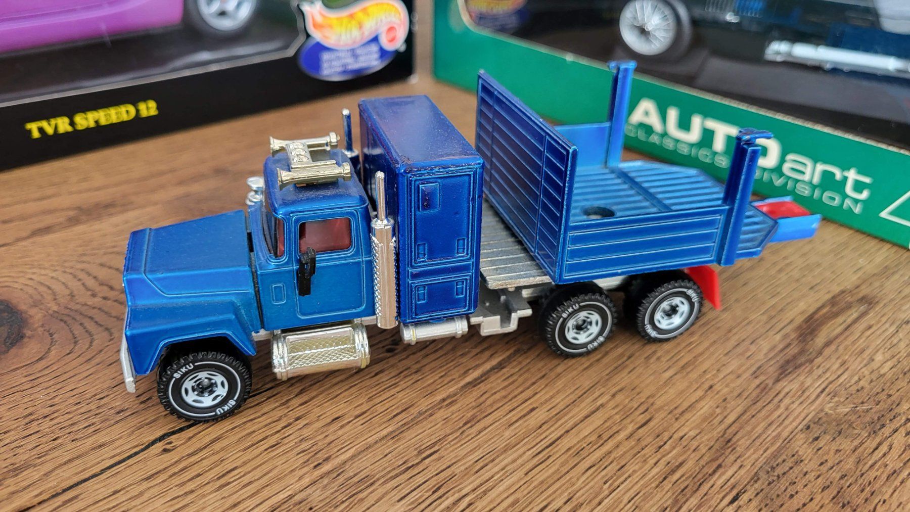 Siku Kit di modellismo & Modellini statici: Mack Schwertransporter 1:55 SIKU – Usato da Rothrist venduto da Juana5 2