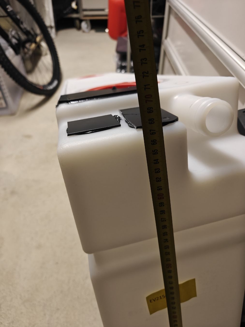 Abreuvoirs & Auges: Radkasten Wassertank Sprinter Ducato usw. 100l – Neuf (Voir description) à Ermatingen par ans_m6lj 6