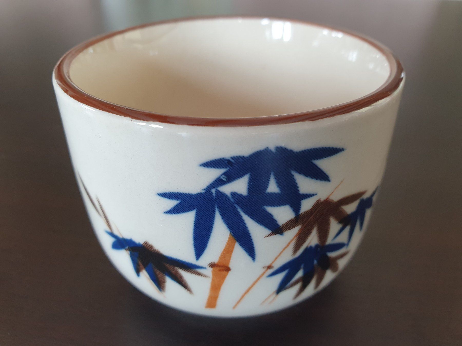 Set di piatti: Tee-Kanne mit 4 Becher – Nuovo (secondo la descrizione) da Cheyres venduto da Lori1968 2