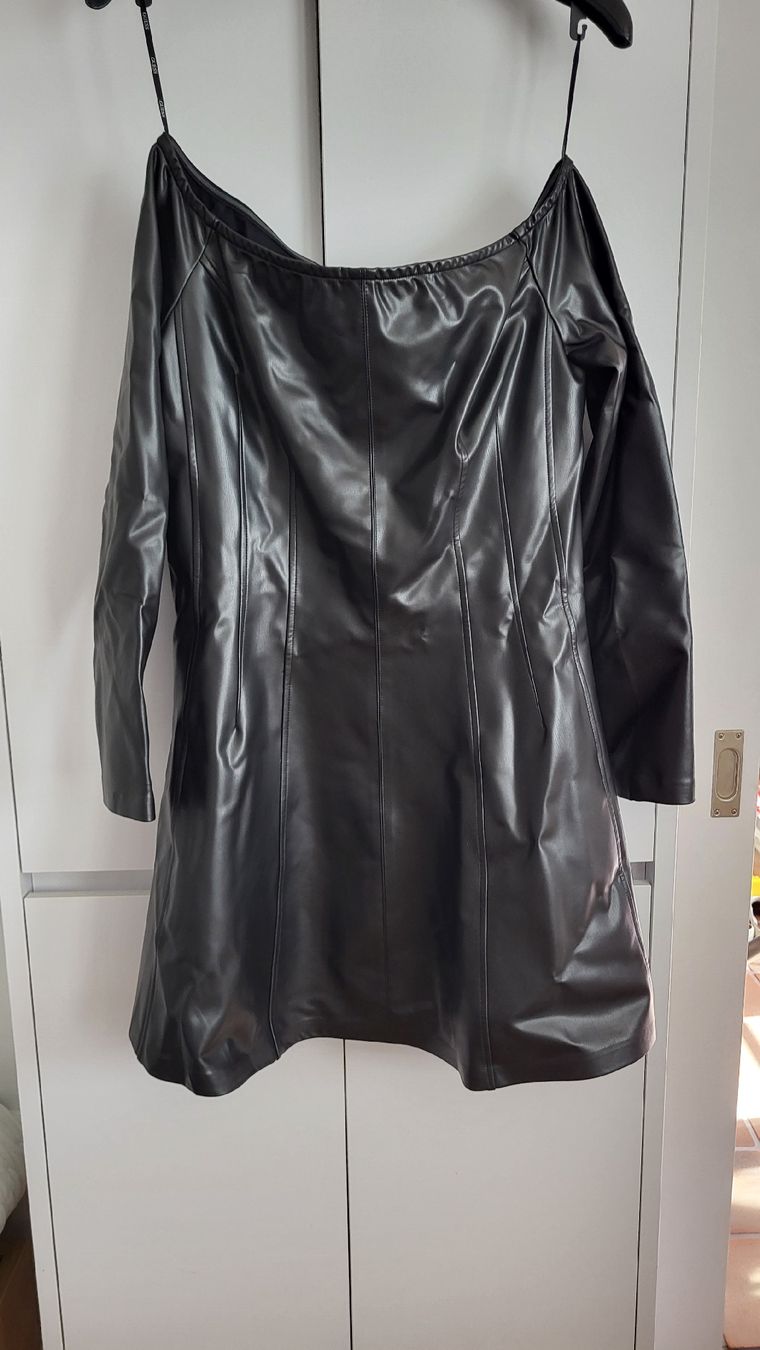 Kleider: Neu Guess Kleid,  Gr L – Neu (gemäss Beschreibung) aus Suhr von lul_87gh