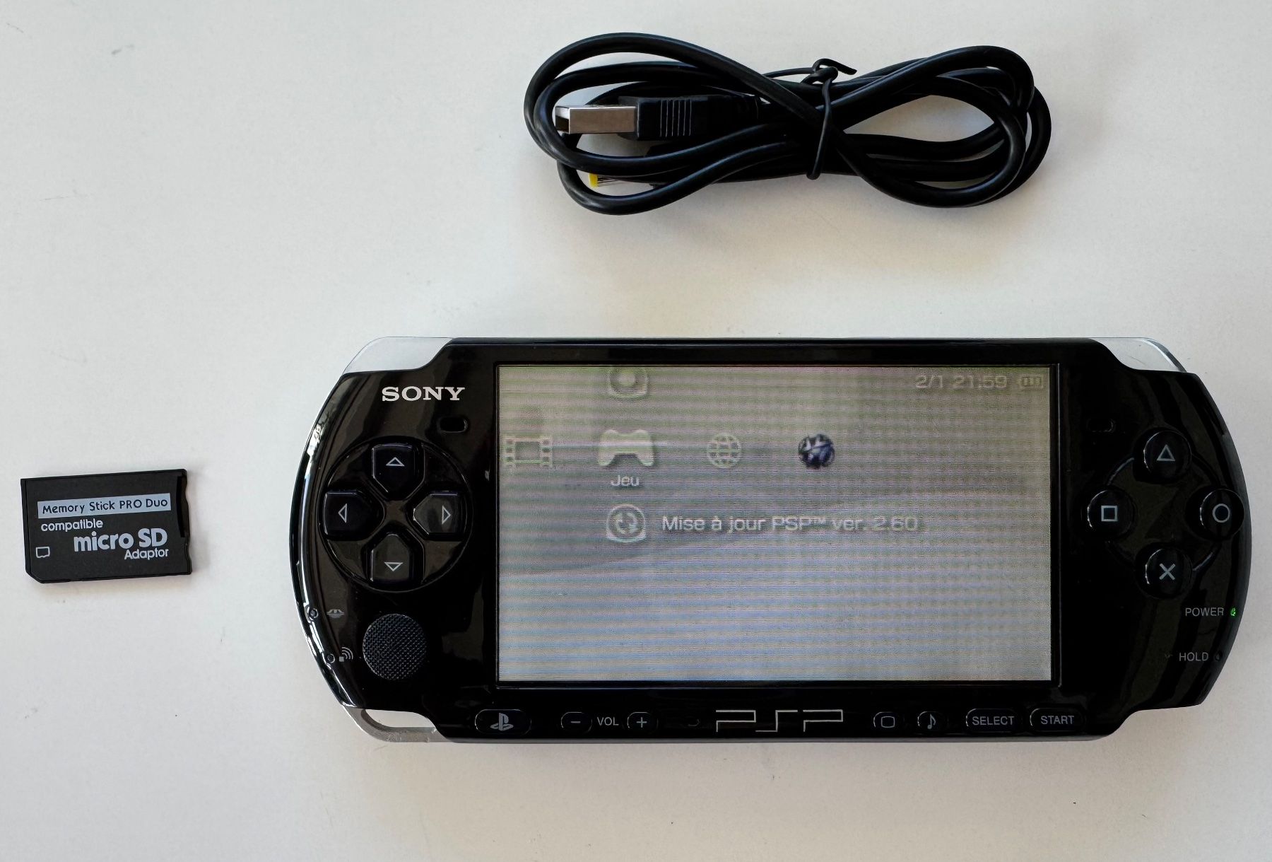 Sony Console: Console PSP 3004 noir, avec câble et adaptateur micro SD. – Usato da Leytron venduto da SuPer_BoCk