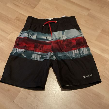 Badehose Extend schwarz bedruckt Grösse 152