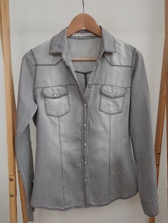 Damen Bluse Stradivarius Gr. S Grau 100% Baumwolle
