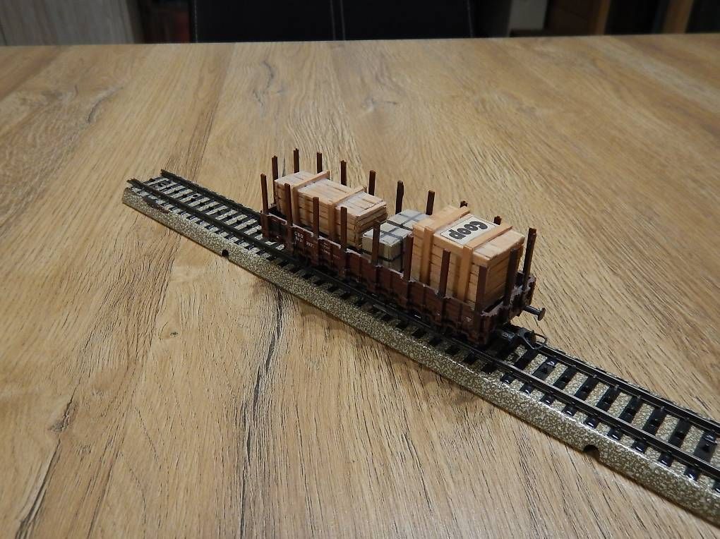 Modellini di ferrovie: Eisenbahngüterwagen – Usato da Frutigen venduto da Tony1813 2