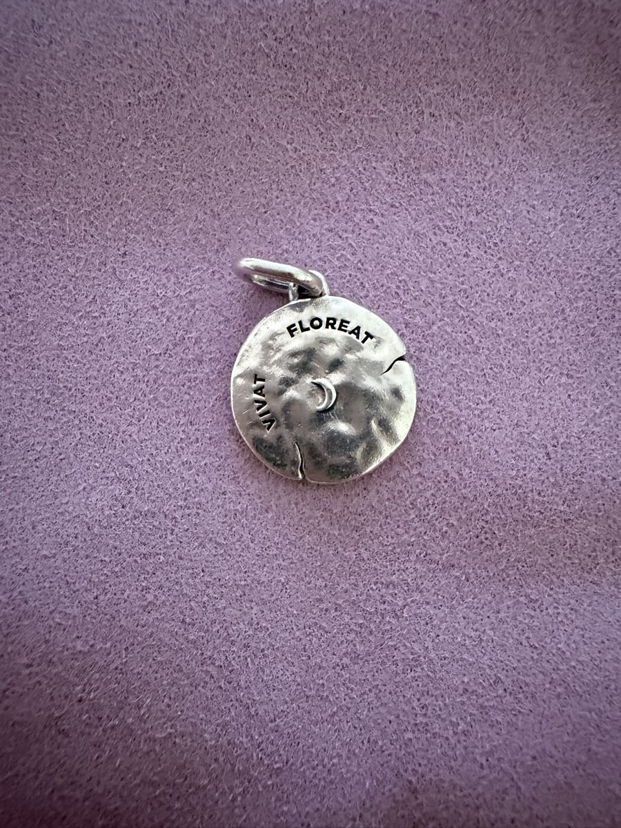 Pandora Ciondoli: Pandora Charm Vivat Floreat – Nuovo (secondo la descrizione) da Zürich venduto da Koller.S 1