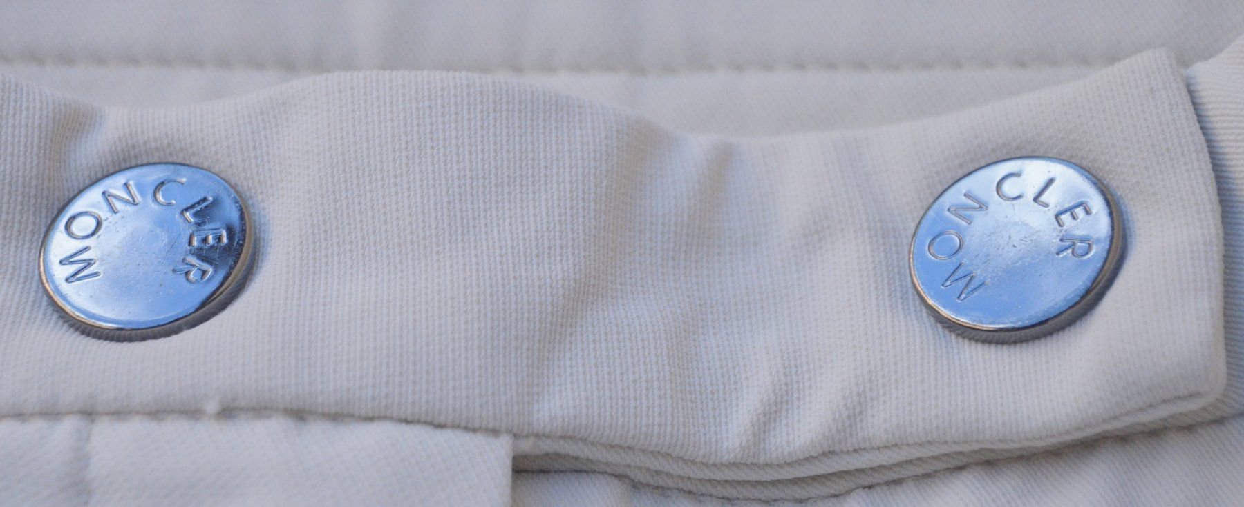 Moncler Hosen: Moncler  Hose / pantalon .XS – Gebraucht aus Collonges von Allegree 3