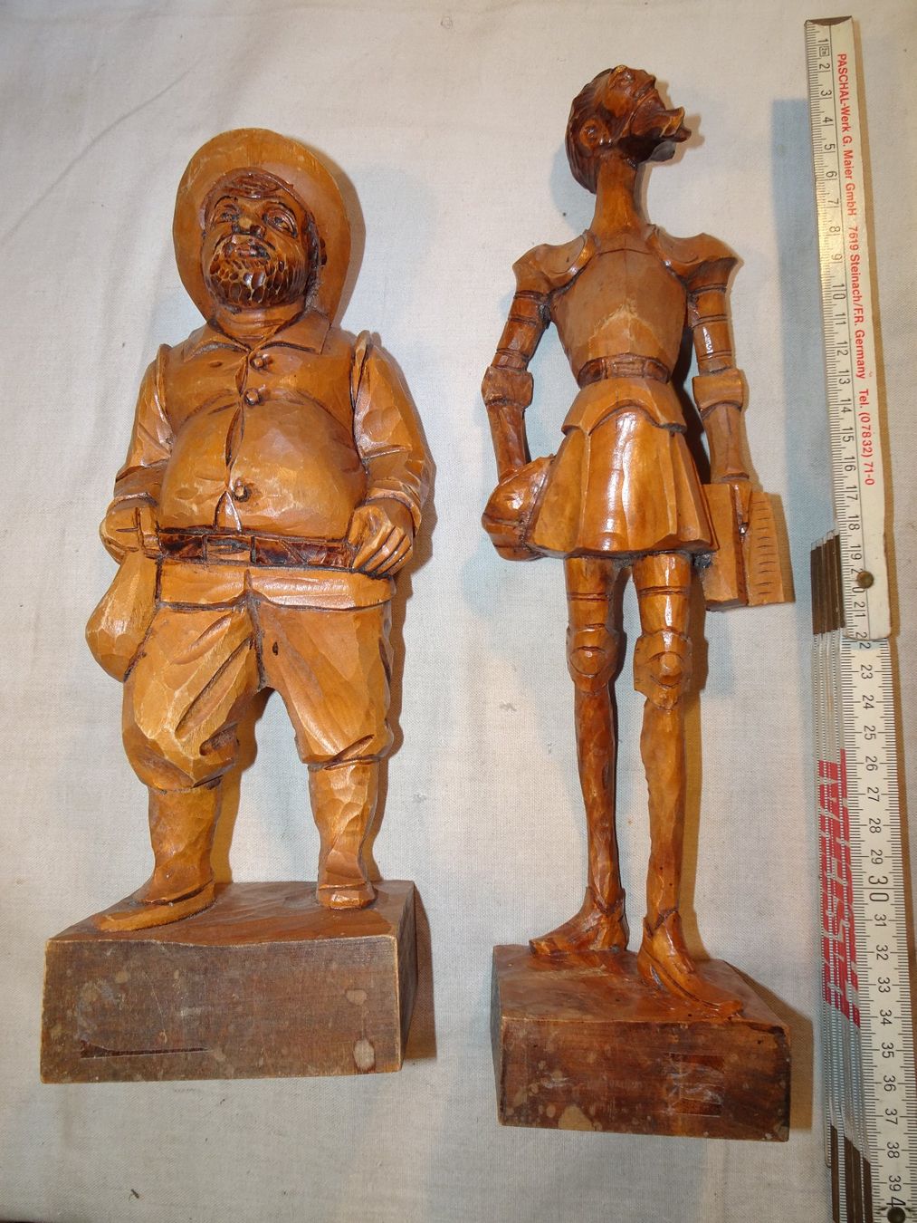 Sculture & Statue: 2 bekannte Figuren geschnitzt Holz – Usato da Bichwil venduto da Silbereule9