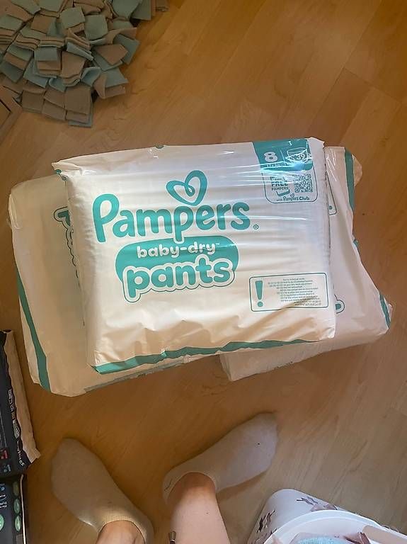 Pampers Bacs à couches & couches: Monatspack Pampers Pants Gr. 8 – Neuf avec emballage d'origine à Reichenbach i. K. par 09Kathy