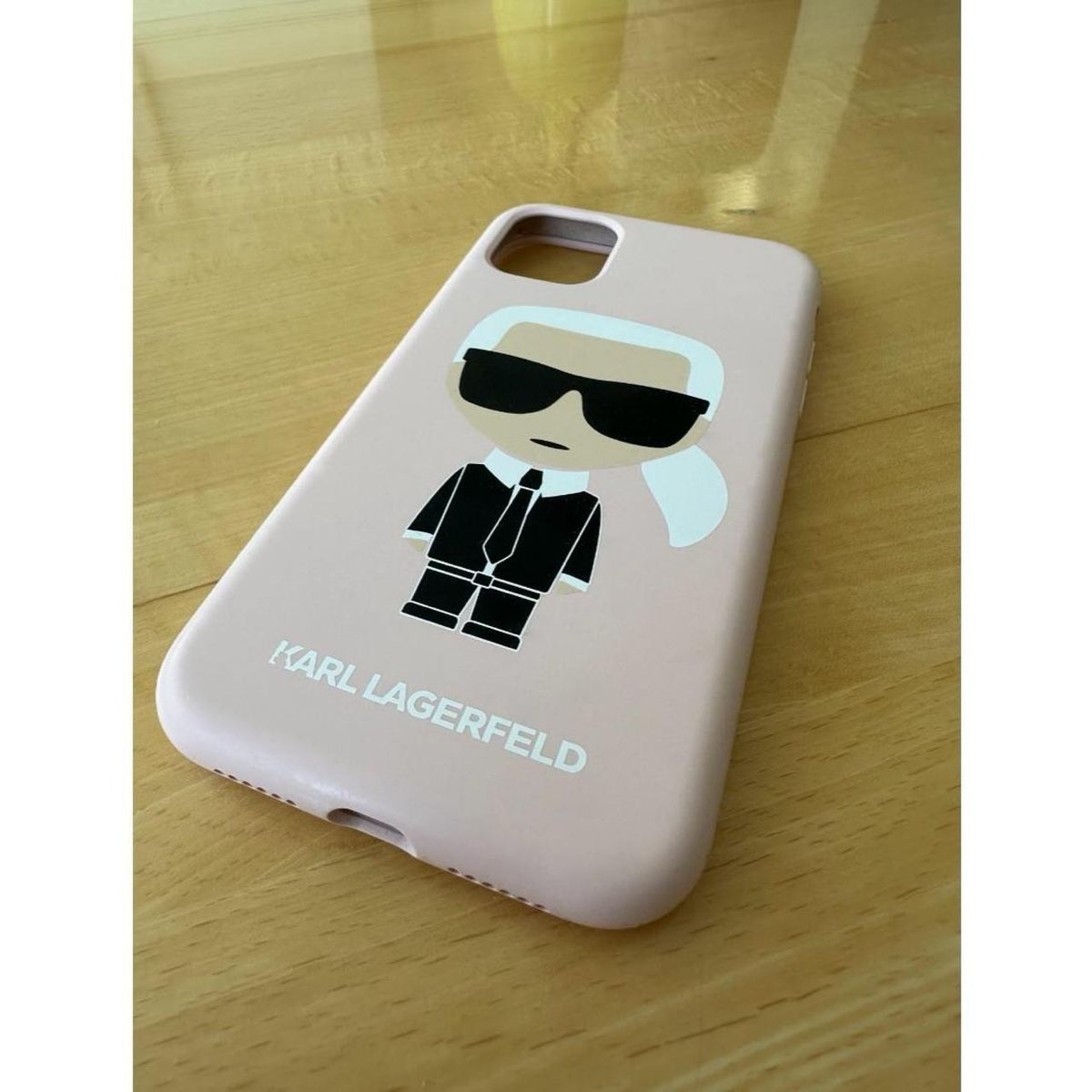 Karl Lagerfeld Cover & Protezioni schermo: Karl Lagerfeld iPhone 11 Case – Usato da Zug venduto da Lele0102 1