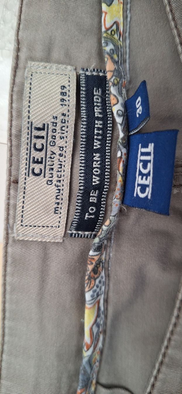 Cecil Pantaloni: Damenhose Cecil hellbraun Grösse 30 / Inch 32 – Usato da Schwyz venduto da cla_8w6t 2