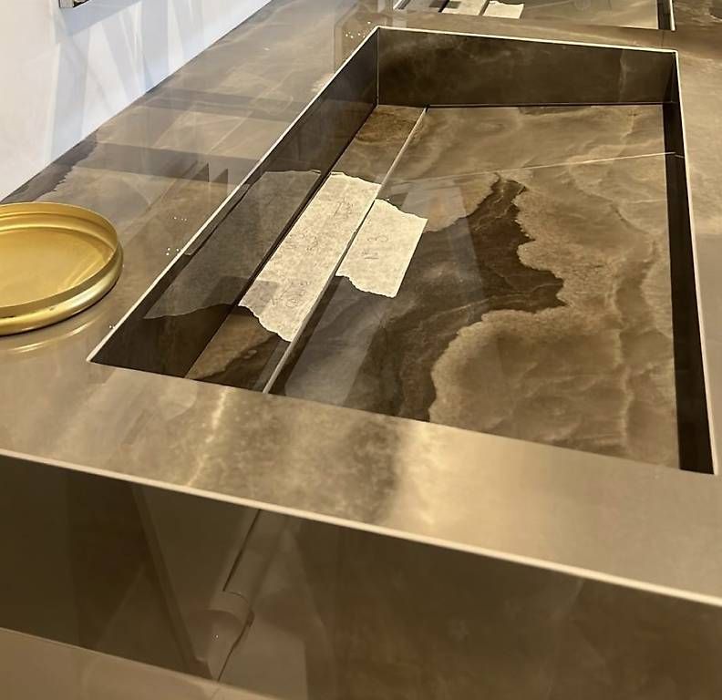 Installations & Meubles: Vasque Salle de bain, Wc  – D'occasion à Genève par Many_men 2