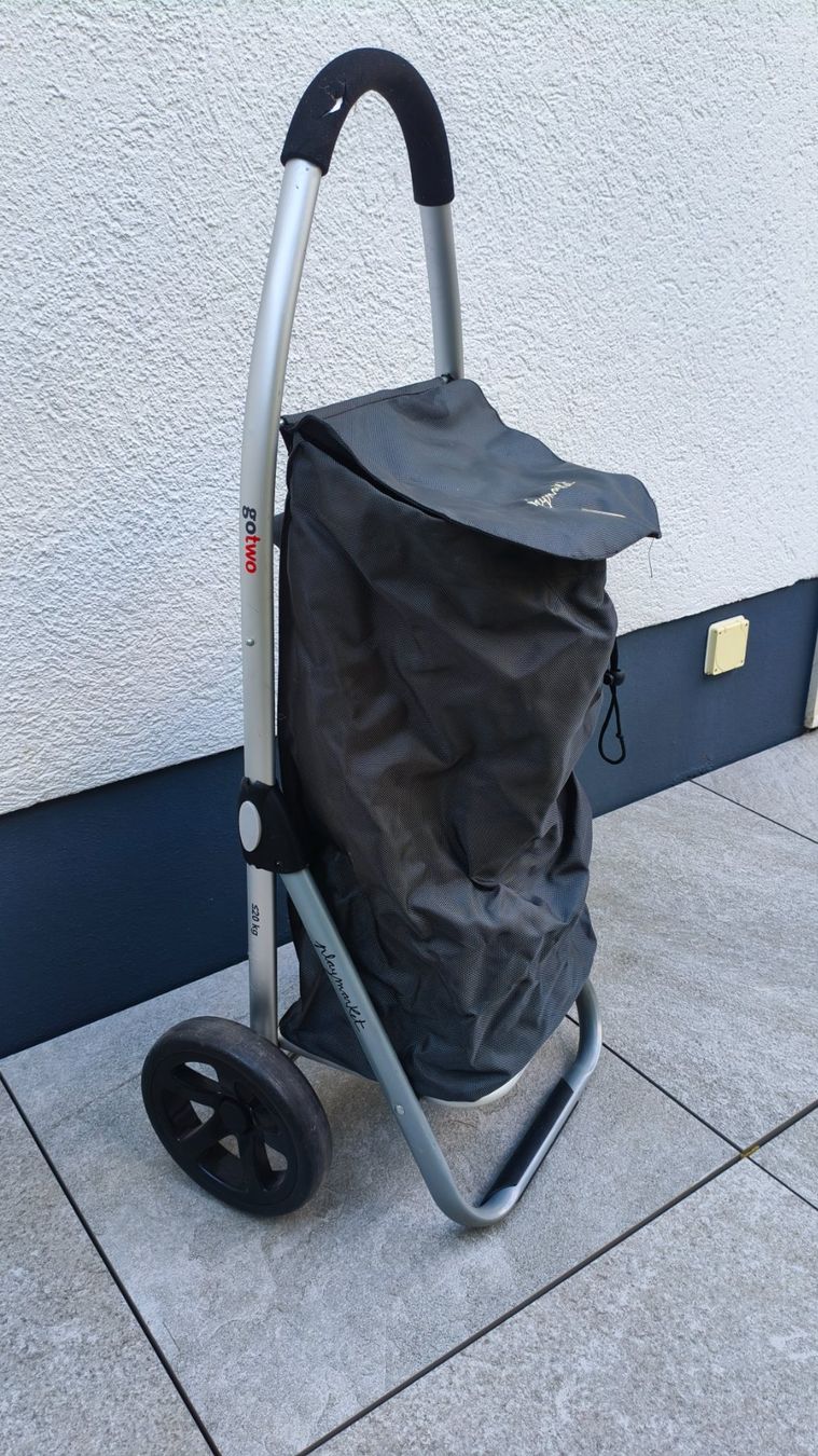 Sonstiges für Haushalt & Wohnen: Chariot Playmarket Go Two Compact – Gebraucht aus Delémont von Morpheus_jura