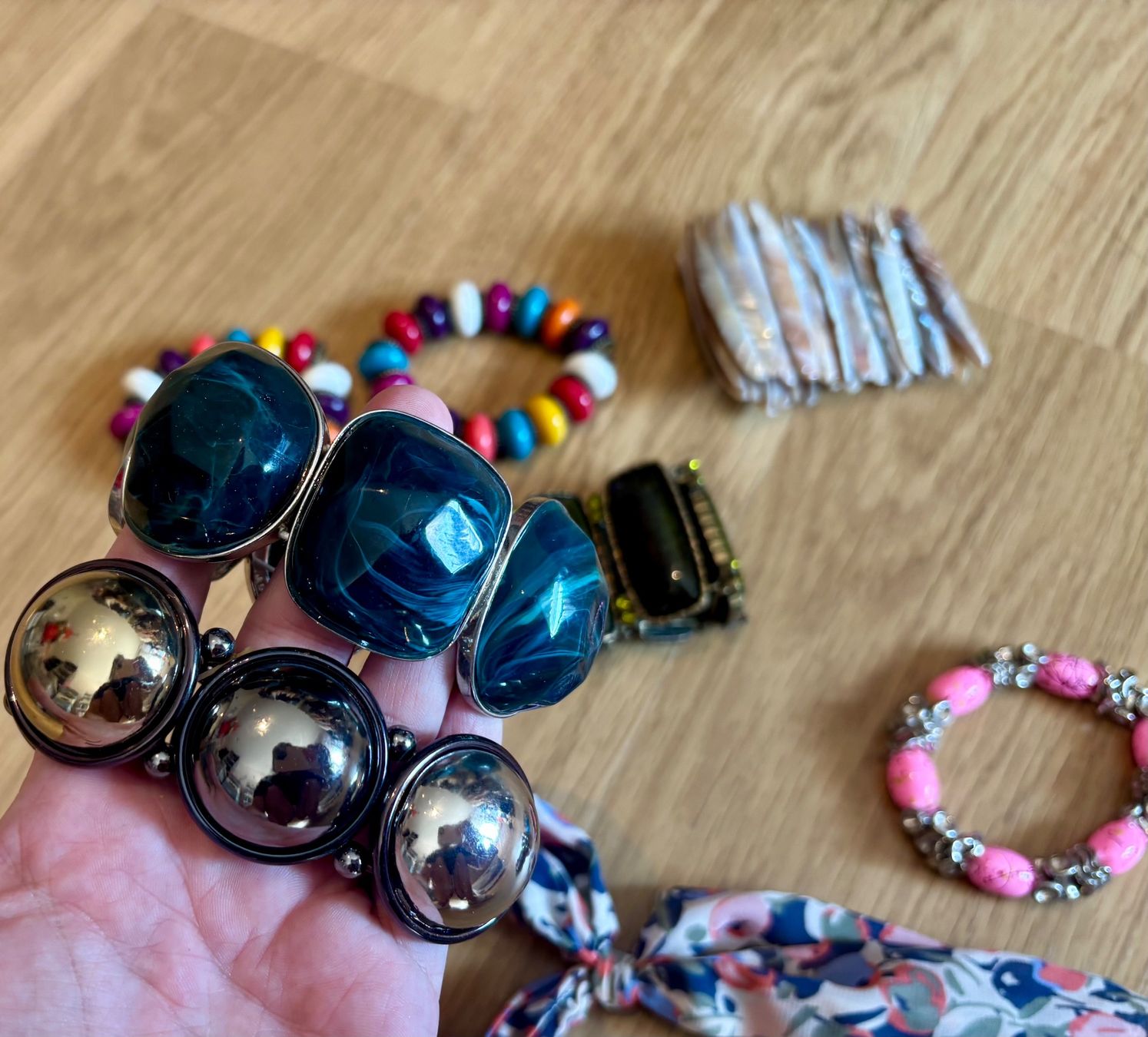 Bracciali & Braccialetti: Sommer Set: 8 Armbänder, bunt – Usato da Baden venduto da Tiffany6878 1