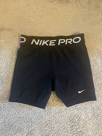 Nike Pro Sportshorts schwarz, Grösse Kinder XL / Damen S