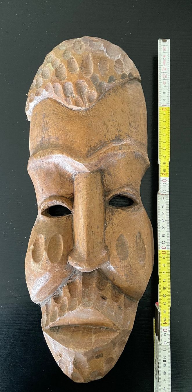 Internationale Kunst: Maske afrikanisch Kunst Schnitzerei Deko Wandschmuck Afrika – Gebraucht aus Oftringen von good.deals.noreply 2