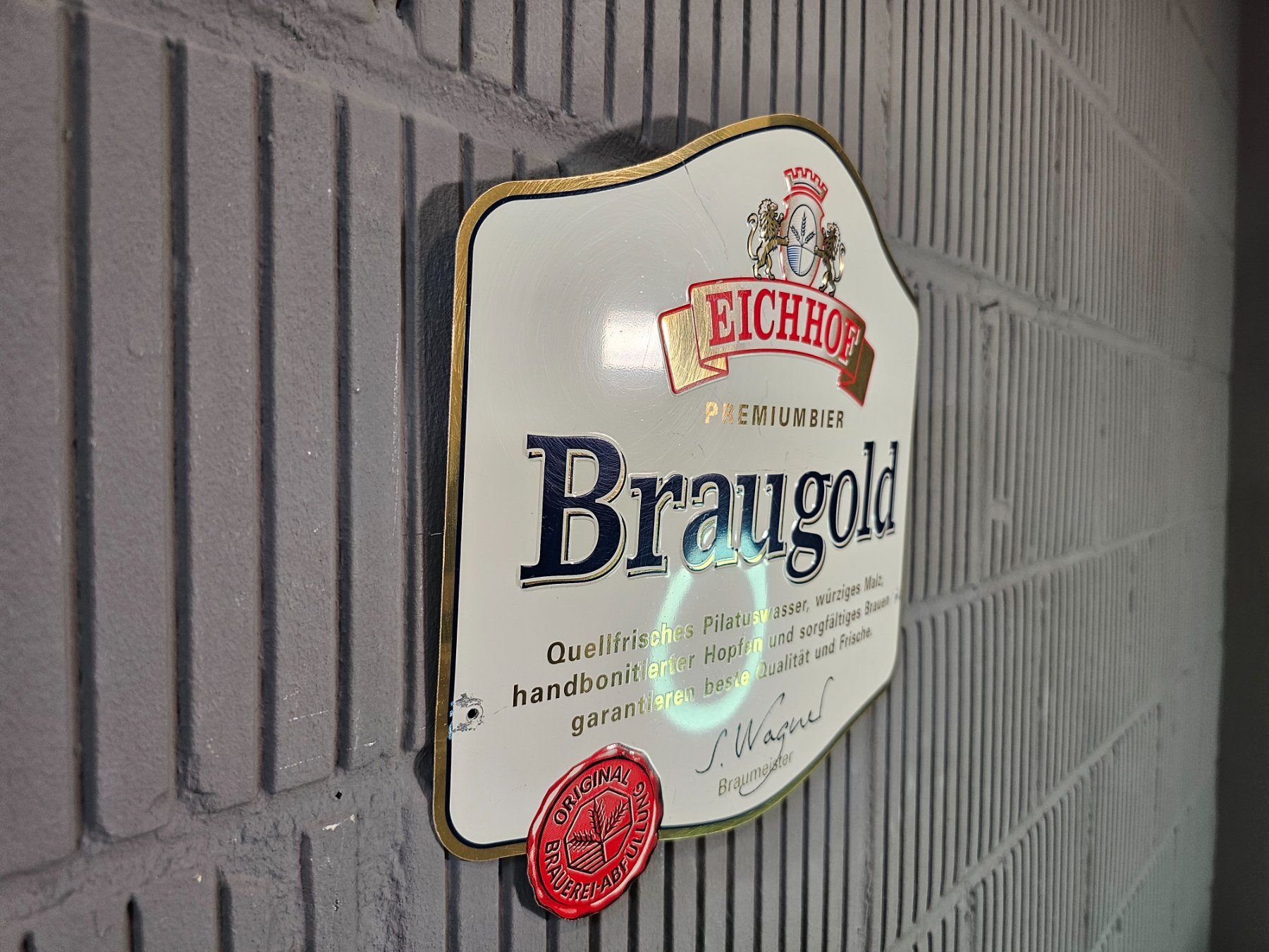 Eichhof Insegne: Eichhof Braugold Blechschild Alu-Westiform Bierwerbung 1/2 – Usato da Nottwil venduto da Wondewa-Shop 2