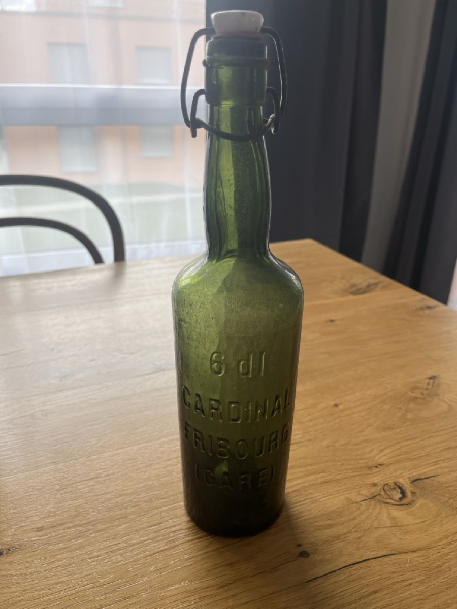 Bicchieri, Caraffe & Bottiglie: Bouteille bière cardinal – Usato da Neyruz FR venduto da Martin0129