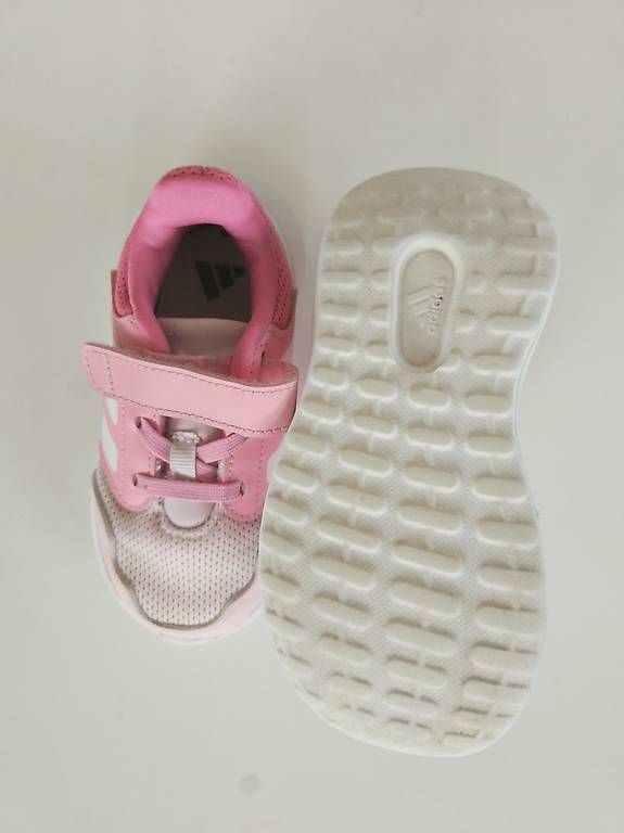 Scarpe per ragazze: Adidas Sneaker Mädchen – Usato da Ilanz venduto da sev_yyw9