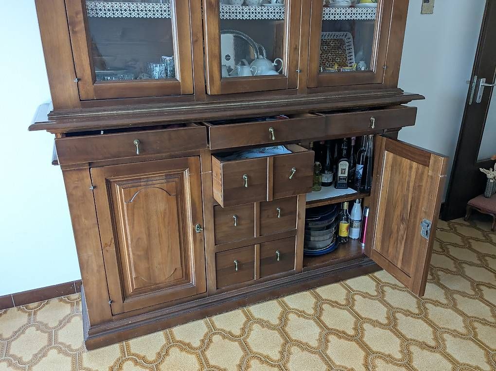 Credenze: Credenza con vetrina  – Usato da Ligornetto venduto da PoGabriella 1