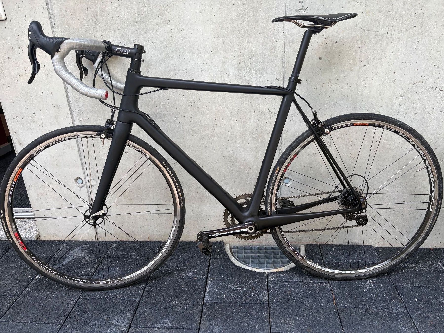 Biciclette: Carbon Rennrad mit Campagnolo Schaltung – Usato da Rüttenen venduto da and_nm8v 1