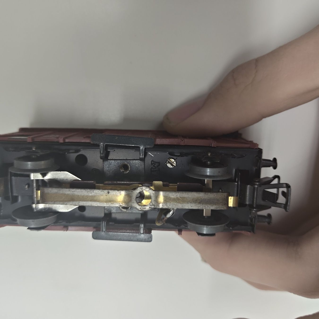 Märklin Modellini di ferrovie: Märklin Güterwagen der DB mit  Schleifer – Usato da Wettingen venduto da Wendemarket 2