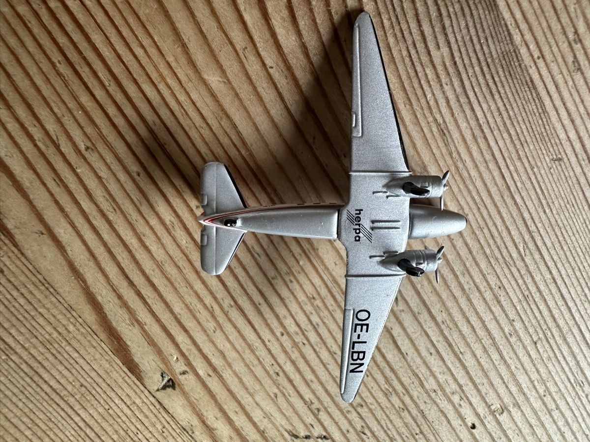 Herpa Kit di modellismo & Modellini statici: Modell DC3-D von Austrian Airlines – Usato da Grenchen venduto da Shyla1611 2