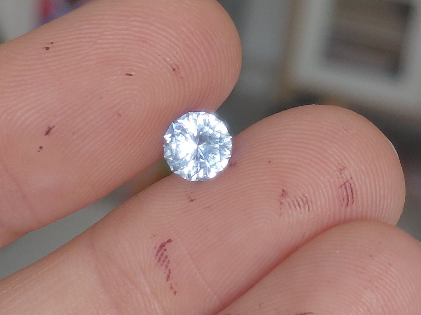 Edelsteine: White Saphir 1.3ct Ultra Fire – Gebraucht aus Bévilard von Yougems