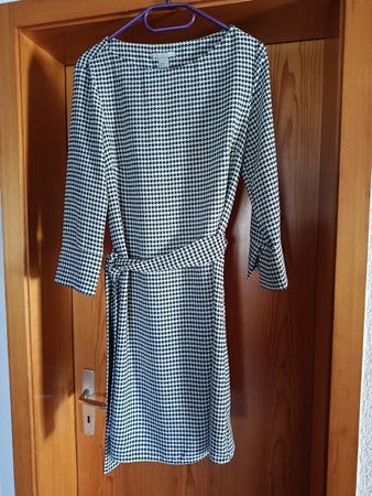 Schönes H&M Kleid, Hahnentritt Muster, Grösse M , wie neu